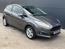 Grau Gebraucht 2017 Ford Fiesta Celebration Kleinwagen | 8.850 € (Etwas zu teuer)