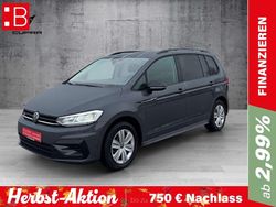 Grau Gebraucht 2024 VW Touran Pro Van / Kleinbus | 35.750 € (Fairer Preis)