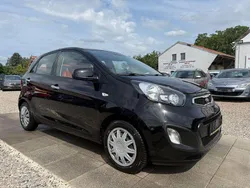 Schwarz Gebraucht 2015 Kia Picanto FIFA World Cup Edition Kleinwagen | 6.999 € (Superpreis)