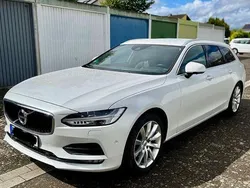 Weiß Gebraucht 2016 Volvo V90 Momentum Kombi | 16.000 € (Fairer Preis)