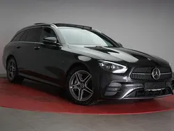 Grau Gebraucht 2020 Mercedes E300 AMG Limousine | 31.990 € (Fairer Preis)