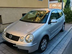 Silber Gebraucht 2003 VW Polo Basis Kleinwagen | 900 € (Guter Preis)