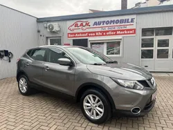 Grau Gebraucht 2015 Nissan Qashqai Acenta SUV | 10.990 € (Fairer Preis)