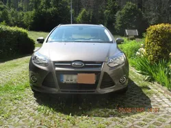 Braun Gebraucht 2013 Ford Focus Titanium Kombi | 6.600 € (Fairer Preis)