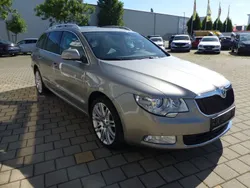 Beige Gebraucht 2013 Skoda Superb Elegance Kombi | 13.800 € (Fairer Preis)