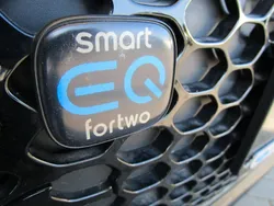 Schwarz Gebraucht 2022 Smart ForTwo Electric Drive Cabrio | 12.590 € (Fairer Preis)