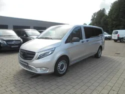 Silber Gebraucht 2020 Mercedes Vito Van / Kleinbus | 29.464 € (Etwas zu teuer)