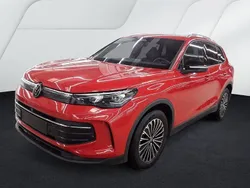 Rot Gebraucht 2025 VW Tiguan Goal SUV | 37.876 € (Superpreis)