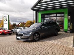 Grau Neu 2025 Skoda Superb Selection Kombi | 53.650 € (Etwas zu teuer)