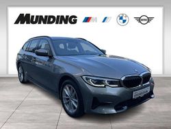 Grau Gebraucht 2022 BMW 320 Sport Line Kombi | 28.670 € (Fairer Preis)