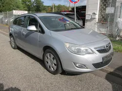 Silber Gebraucht 2011 Opel Astra Edition Kombi | 2.700 € (Teuer)