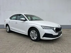 Weiß Gebraucht 2021 Skoda Superb Limousine | 15.500 € (Guter Preis)