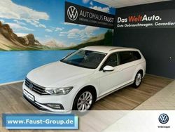 Weiß Gebraucht 2021 VW Passat Elegance+ Kombi | 32.550 € (Etwas zu teuer)