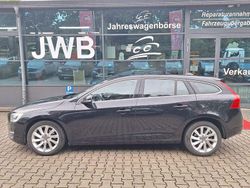 Schwarz Gebraucht 2014 Volvo V60 Momentum Kombi | 9.199 € (Guter Preis)