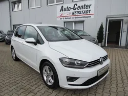 Weiß Gebraucht 2014 VW Golf Sportsvan Comfortline Van / Kleinbus | 11.890 € (Etwas zu teuer)