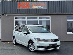 Weiß Gebraucht 2019 VW Touran Comfortline Van / Kleinbus | 14.999 € (Guter Preis)