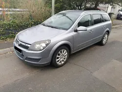 Blau Gebraucht 2005 Opel Astra Kombi | 950 € (Superpreis)