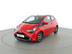 Rot Gebraucht 2019 Toyota Aygo X-play Kleinwagen | 10.690 € (Fairer Preis)
