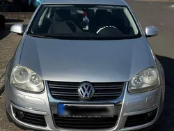 Silber Gebraucht 2006 VW Jetta Comfortline Limousine | 2.299 € (Fairer Preis)