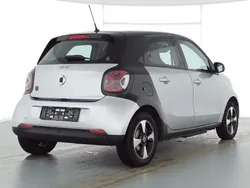 Silber Gebraucht 2020 Smart ForFour Electric Drive Passion Limousine | 9.999 € (Fairer Preis)