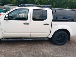 Weiß Gebraucht 2013 Nissan Navara Abholung | 11.000 € (Etwas zu teuer)