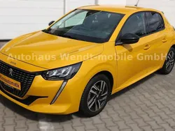 Gelb faro Gebraucht 2023 Peugeot 208 Allure Kleinwagen | 15.980 € (Etwas zu teuer)