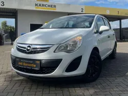 Weiß Gebraucht 2011 Opel Corsa Satellite Limousine | 3.800 € (Fairer Preis)