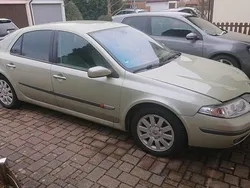 Beige Gebraucht 2001 Renault Laguna Coupé | 1.650 € (Fairer Preis)