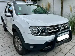 Weiß Gebraucht 2015 Dacia Duster Celebration SUV | 11.000 € (Etwas zu teuer)