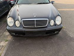 Blau Gebraucht 2000 Mercedes CLK320 Elegance Cabrio | 3.900 € (Superpreis)