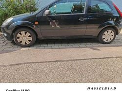 Schwarz Gebraucht 2001 Ford Fiesta Kleinwagen | 1.550 €