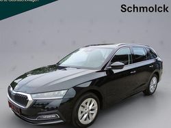Blackmagic perleffekt Gebraucht 2024 Skoda Octavia Style Kombi | 31.390 € (Etwas zu teuer)