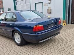 Blau Gebraucht 1998 BMW 735 Limousine | 10.997 € (Guter Preis)