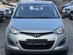 Grau Gebraucht 2013 Hyundai i20 Trend Kleinwagen | 4.299 € (Fairer Preis)