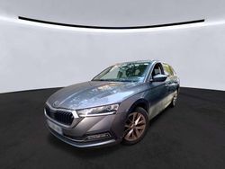 Grau Gebraucht 2023 Skoda Octavia Style Kombi | 22.888 € (Guter Preis)
