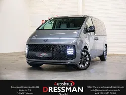 Olivine grey / met Gebraucht 2023 Hyundai Staria Signature Van | 42.620 € (Superpreis)