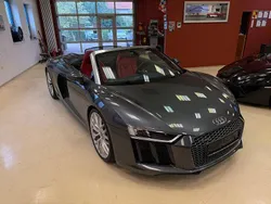 Grau Gebraucht 2016 Audi R8 Spyder Sport Cabrio | 112.990 € (Guter Preis)