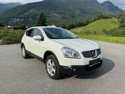 Weiß Gebraucht 2010 Nissan Qashqai Visia SUV | 4.900 € (Fairer Preis)