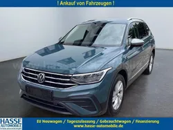 Petroleum blue metallic Gebraucht 2022 VW Tiguan Allspace Life SUV | 26.799 € (Fairer Preis)