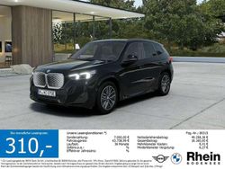 Saphirschwarz metallic Neu 2025 BMW iX1 M Sport SUV | 48.980 € (Guter Preis)