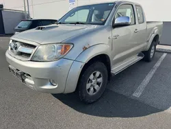 Silber Gebraucht 2008 Toyota HiLux Abholung | 7.950 €