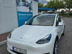 Weiß Gebraucht 2023 Tesla Model Y Long Range SUV | 31.000 € (Superpreis)