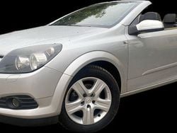 Silber Gebraucht 2006 Opel Astra Cabriolet Cosmo Cabrio | 2.450 € (Guter Preis)