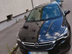 Schwarz Gebraucht 2017 Opel Astra Eco Kombi | 8.200 € (Fairer Preis)
