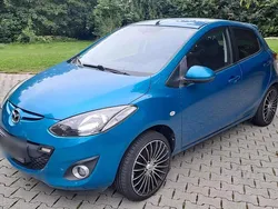 Blau Gebraucht 2012 Mazda 2 Edition Kleinwagen | 6.500 € (Teuer)