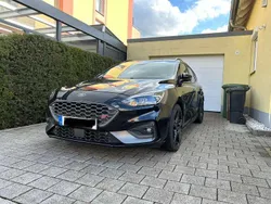 Schwarz Gebraucht 2020 Ford Focus ST Kombi | 27.499 € (Etwas zu teuer)