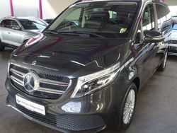 Grau Gebraucht 2021 Mercedes V220 Edition Van / Kleinbus | 42.949 € (Fairer Preis)