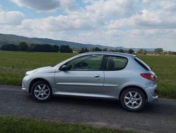 Silber Gebraucht 2010 Peugeot 206+ Kleinwagen | 4.300 € (Etwas zu teuer)