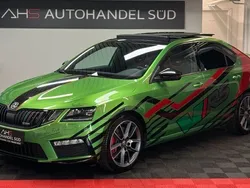 Rallyegrün metallic Gebraucht 2019 Skoda Octavia RS Limousine | 22.999 € (Etwas zu teuer)