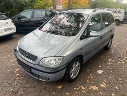 Silber Gebraucht 2001 Opel Zafira Comfort Van / Kleinbus | 1.700 € (Fairer Preis)
